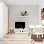 Project Comfort Apartament Dywizjonu 303 175/8 Warszawa