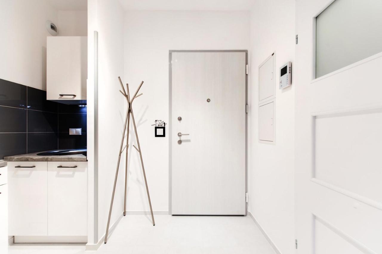 Apartment Project Comfort Apartament Dywizjonu 303 175/8 *